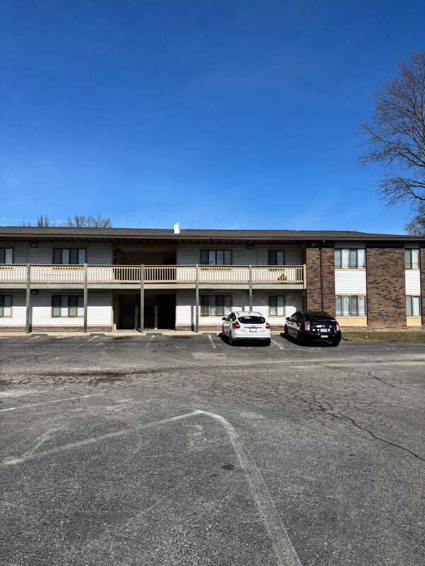 Building Photo - 104 N 27th St