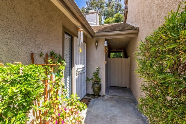 Foto del edificio - 24535 Sutton Ln