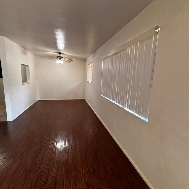 Building Photo - 4 Bedroom House in Hudson Park