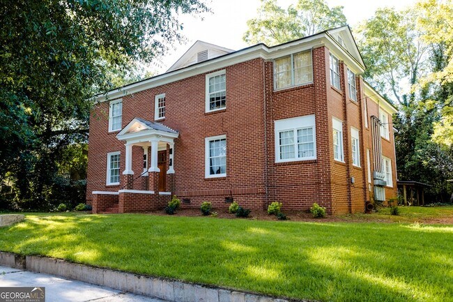 Foto del edificio - 111 E Screven St