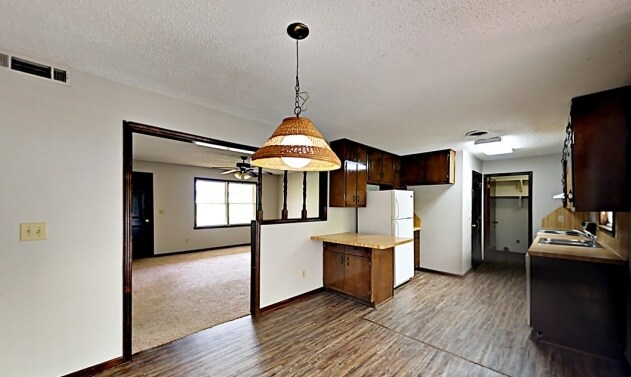 Building Photo - 4477 Sardis Dr