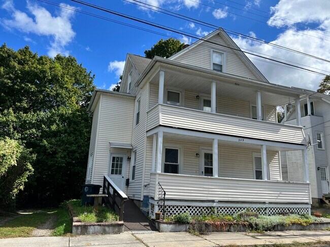 Building Photo - 225 Beechwood Ave