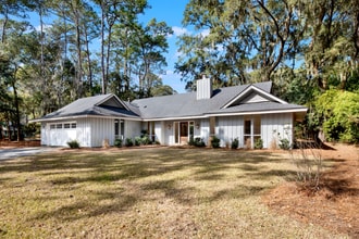 Building Photo - 10 Howley Ln