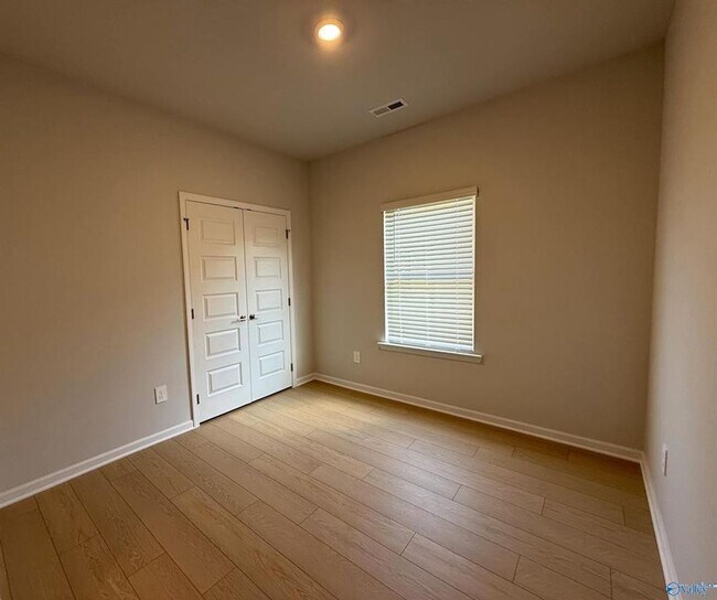 Foto del edificio - 212 Cobbdale Park Dr