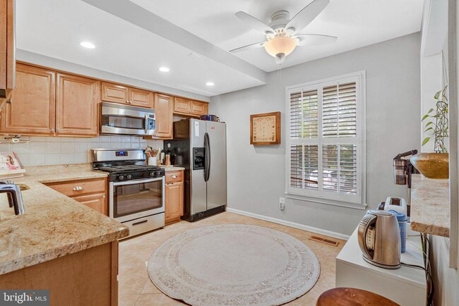 Building Photo - 3150 Hartwick Ln