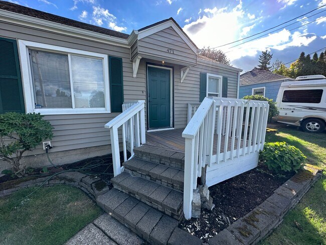 Foto del edificio - IN THE HEART OF BEAUTIFUL MONMOUTH!