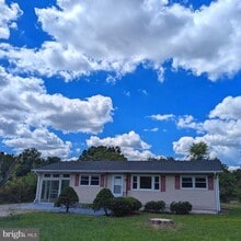 Building Photo - 8608 Linton Hall Rd