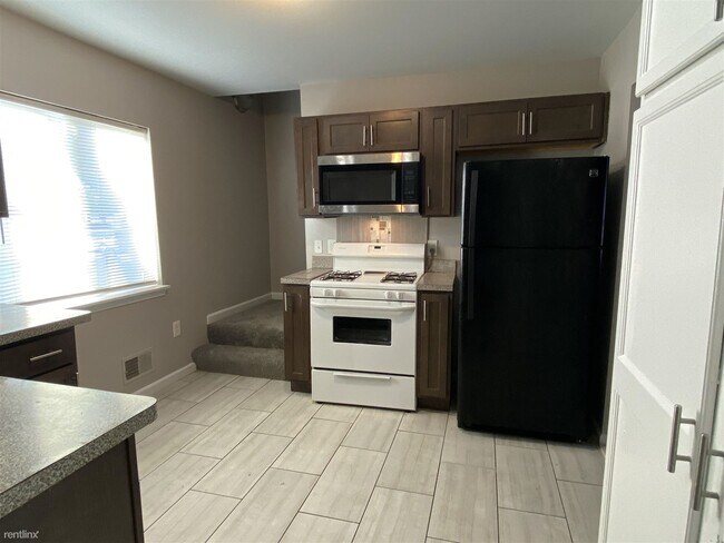Foto del edificio - 3 br, 2 bath House - 8268 Hudson Ave
