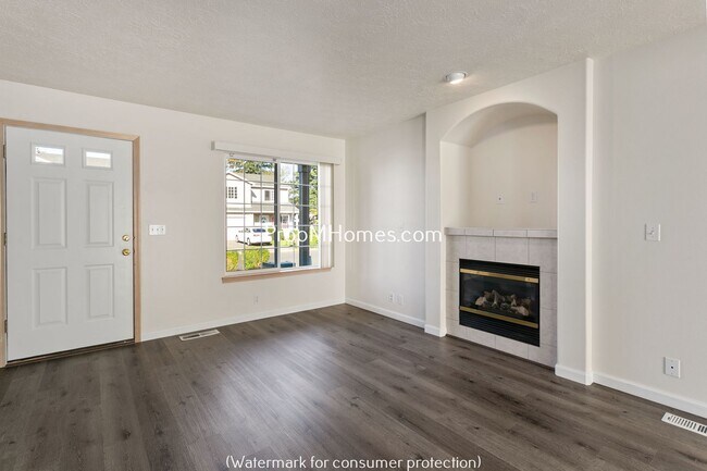 Foto del edificio - Beautiful Four Bedroom Home On A Quiet Street In SE Portland!