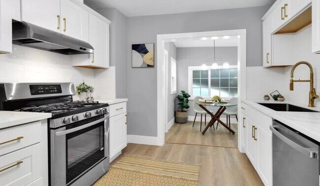 Foto del edificio - 1409 E 24th St
