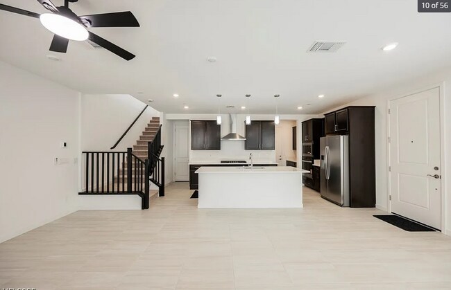 Foto del edificio - 2451 Altitude St