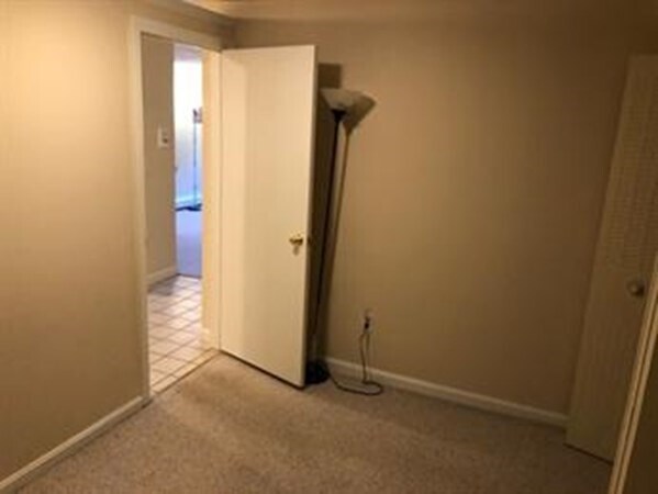 Foto del edificio - 23 Davis Rd