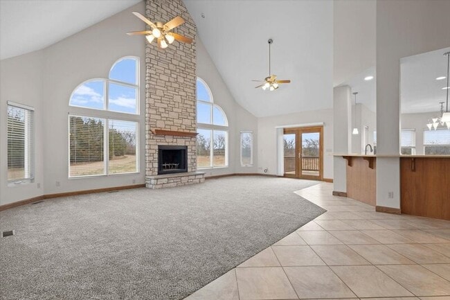 Building Photo - 3751 SE 45th St