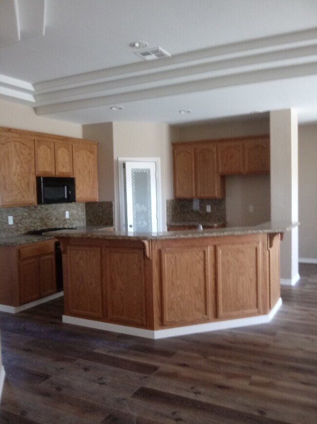 Foto del edificio - 10632 Camille Ct