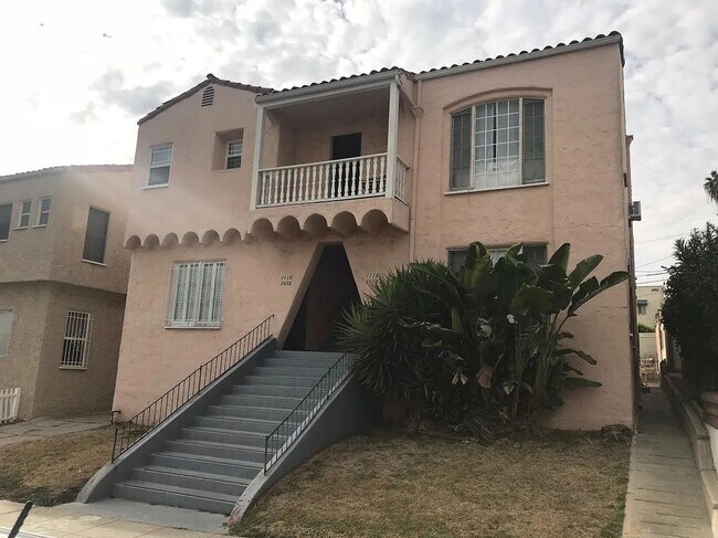 Foto del edificio - Large 2 bedroom unit