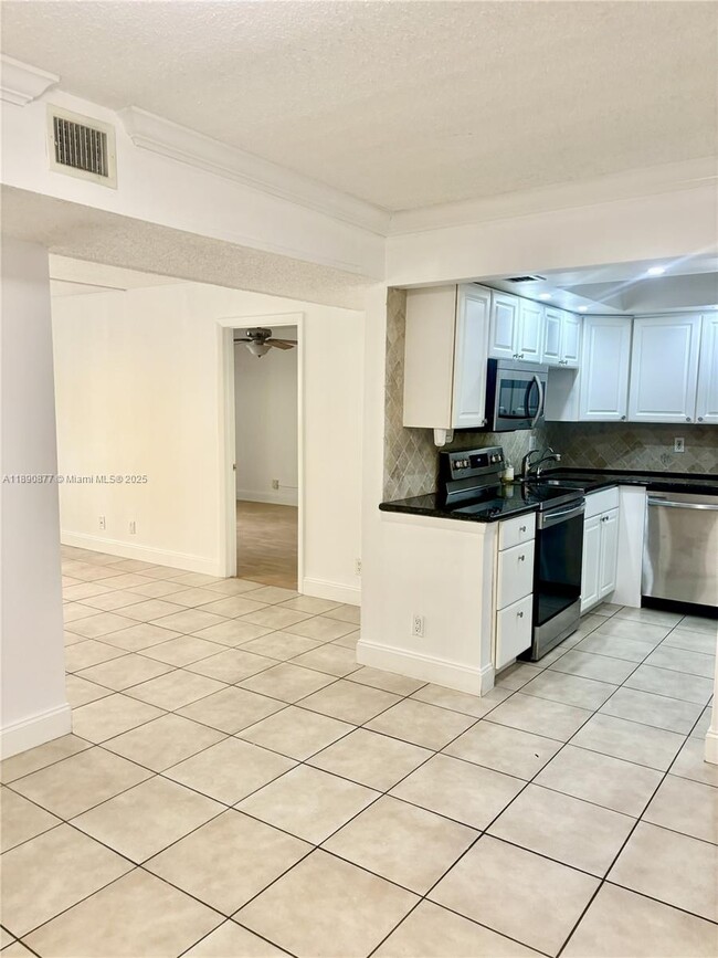 Foto del edificio - 470 NW 20th St