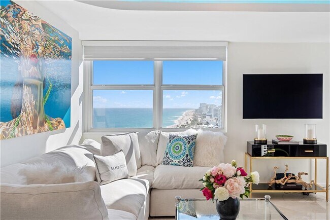 Building Photo - 209 N Fort Lauderdale Beach Blvd