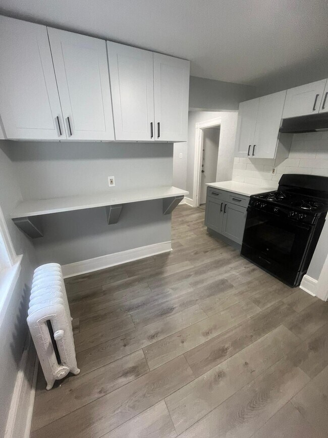 Unit 3 - 17 Shephard Ave
