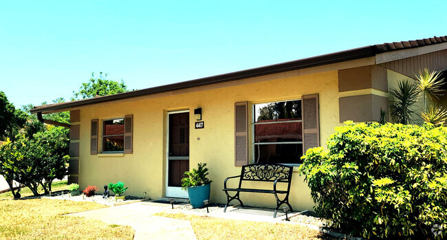Building Photo - 4417 Tecumseh Trl