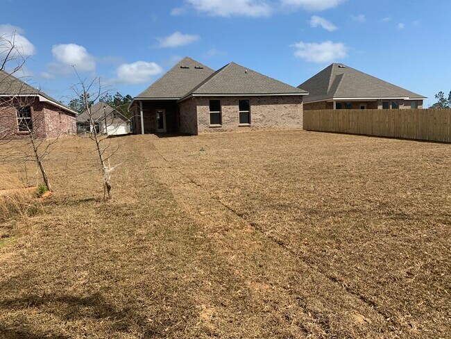 Building Photo - 6893 Summerset Dr