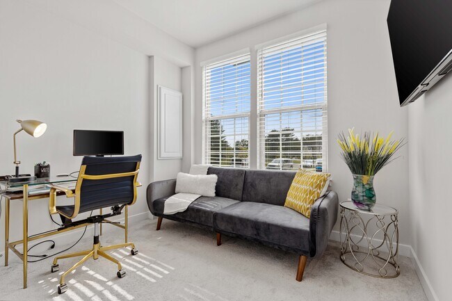 Foto del edificio - 9437 Oak Grv Ln