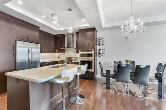 Foto del edificio - 250 Henley Pl
