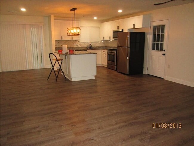Building Photo - 6712 Ivy Log Dr SW