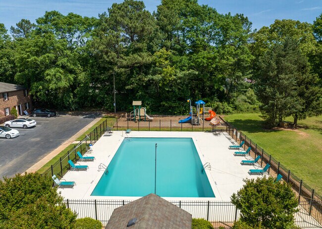 Foto del edificio - Avondale Townhomes