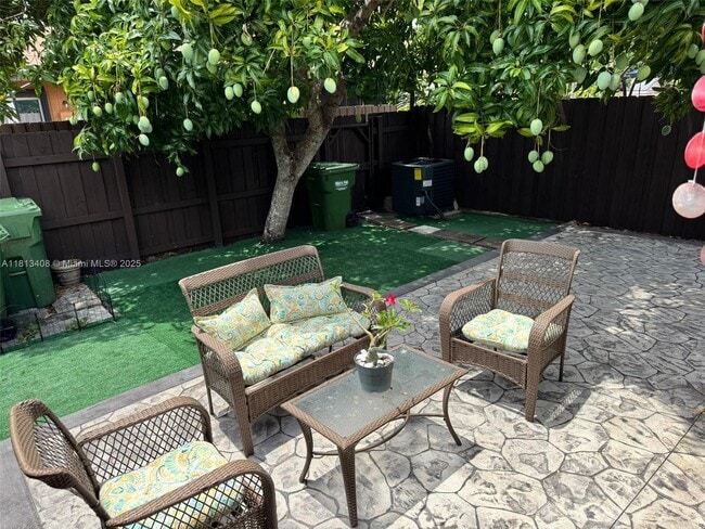 Foto del edificio - 2310 Plum Ct