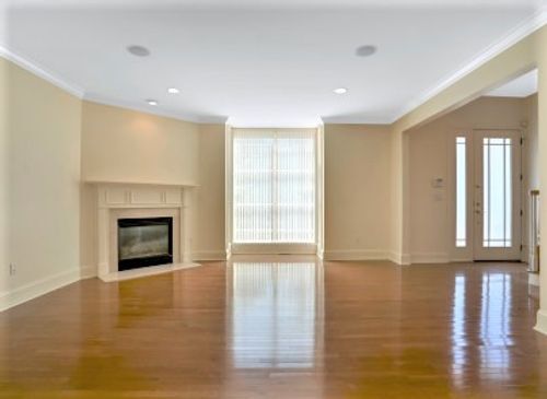 Building Photo - 143 Hudson Cove