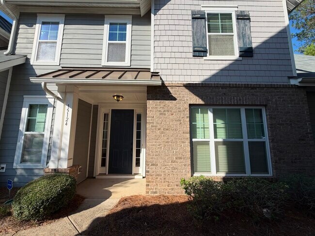 Foto del edificio - 15124 Sapphire Hill Ln