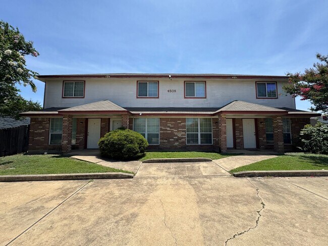 Building Photo - 4508 Mattie Dr