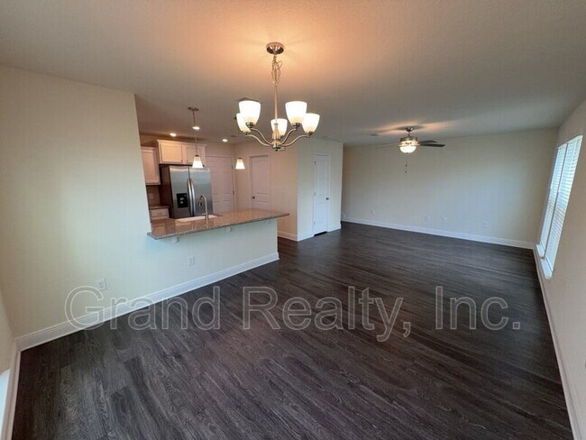 Building Photo - 4393 Village Oak Ln