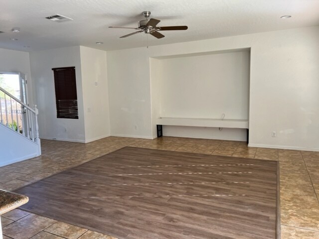 Building Photo - 11805 Alava Ave