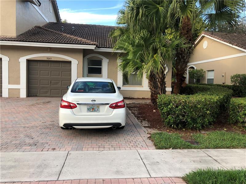 Primary Photo - 9049 NW 54th St