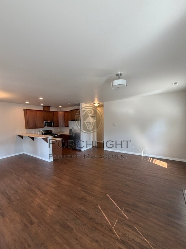 Building Photo - 600 Pioneer Ct