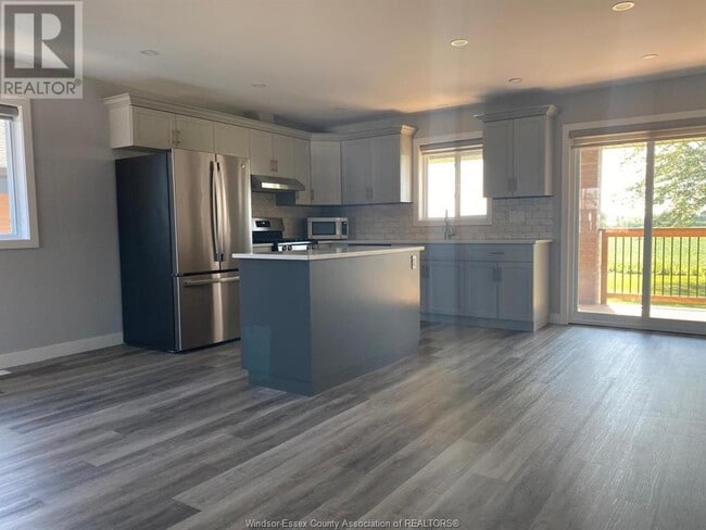 Building Photo - 204 Beechwood Dr