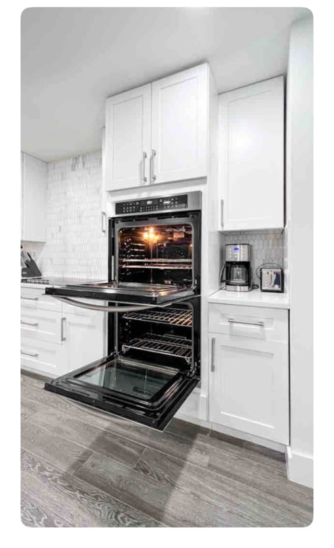Building Photo - 902 Lodosa Dr
