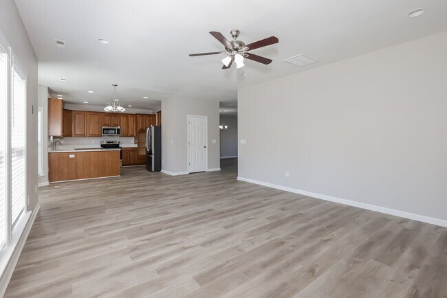 Building Photo - 4319 Snowcrest Ln