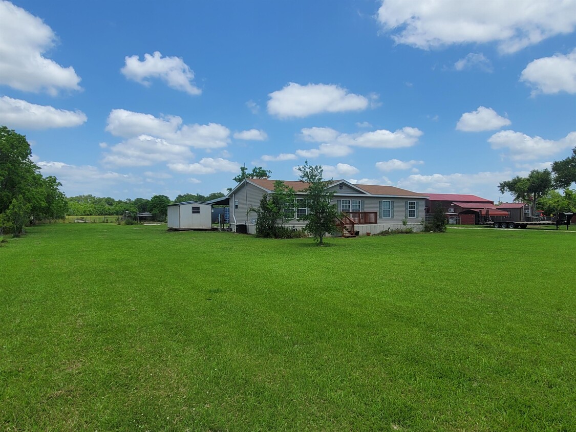 Primary Photo - 7462 Sidney Leger Rd