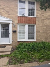 Building Photo - 2110 Hebron Ave