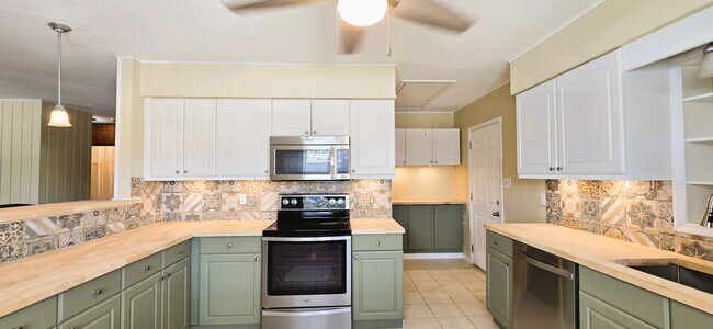 Foto del edificio - 253 Blackwell Villa Cove