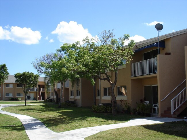 Cutler Vista Apartments In Cutler Bay