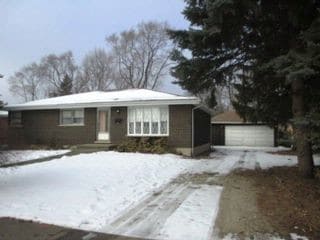 Primary Photo - 450 Dee Ln