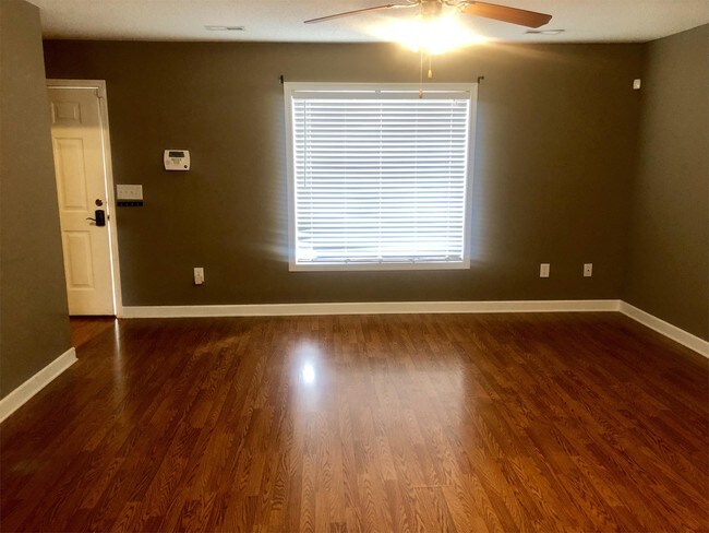 Foto del edificio - 563 Boring Chapel Rd