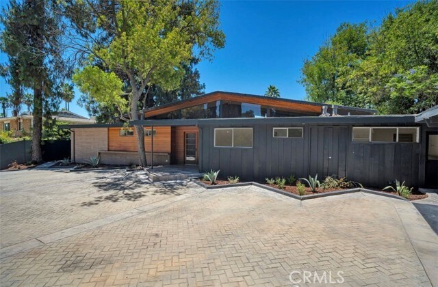 Foto principal - 16459 Garvin Dr