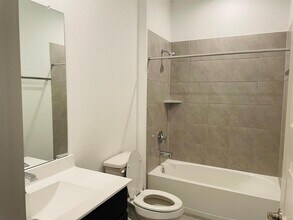 Building Photo - 28935 Yukon River Ct