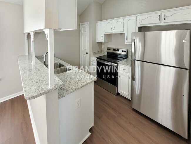 Foto del edificio - 5962 Cottage Hill Dr
