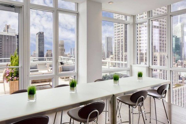 Foto del edificio - 350-310 5th Ave