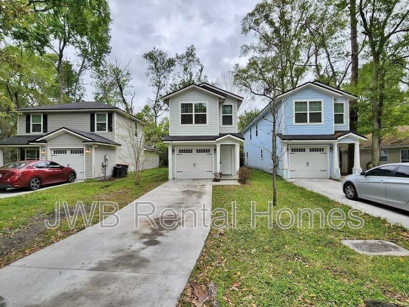 Primary Photo - 1227 Pangola Dr